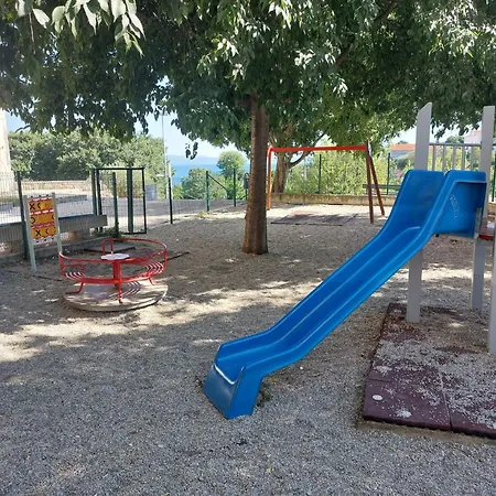 Iii Διαμέρισμα *