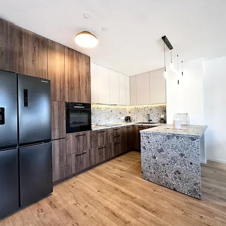 Iii Apartamento *