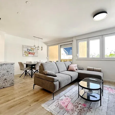 Apartamento Iii *